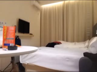 90后小伙偷吃性药后宾馆嫖妓身材颜值很棒的气质美女姐姐~搞完一次没过瘾美女要走又加钟继续操~干的直喊爸爸.国语!