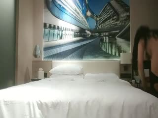 探花系列-约美臀极骚御姐开档丝袜扭动屁股想要被操,摸蛋深喉大屌,骑乘打桩啊啊叫