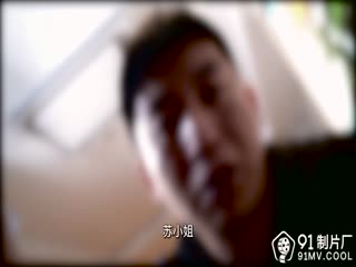 清纯小美女终于被拿下了，原来挺骚的，上下其口，操的真带劲