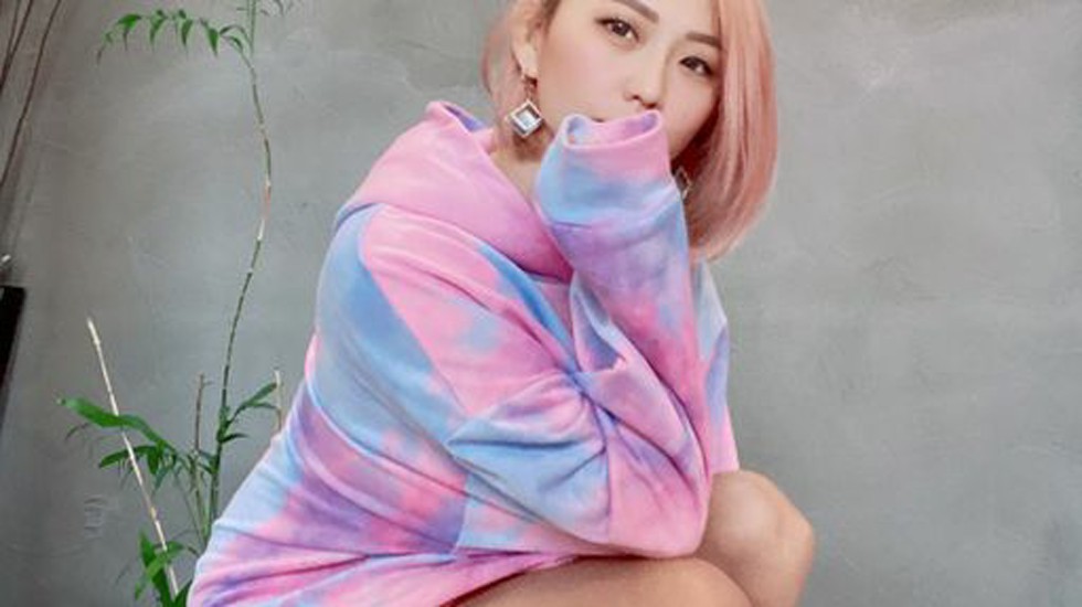 粉絲說想顏射 結果....先生你到底在瞄準哪裡？還用流的..