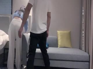 罕见极品江西学生妹子，无敌清纯的脸蛋儿 侧脸无敌，身材还很苗条