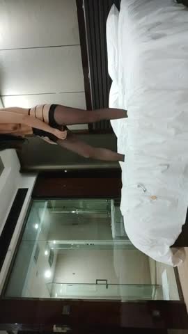 【無水印原版--新片速遞】20220414，【冒险王探花】，23岁小空姐，175大长腿，风情万种肤白如玉，艳舞妖娆勾魂摄魄，极品尤物 new