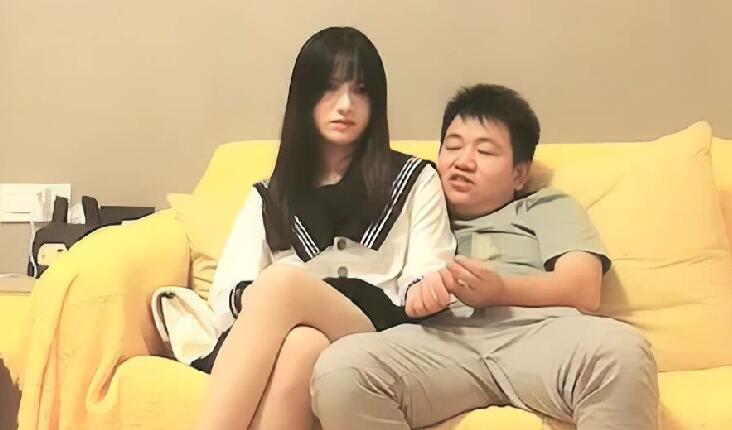 极品约了个JK装00后萌妹子上位骑乘后入抽插猛操