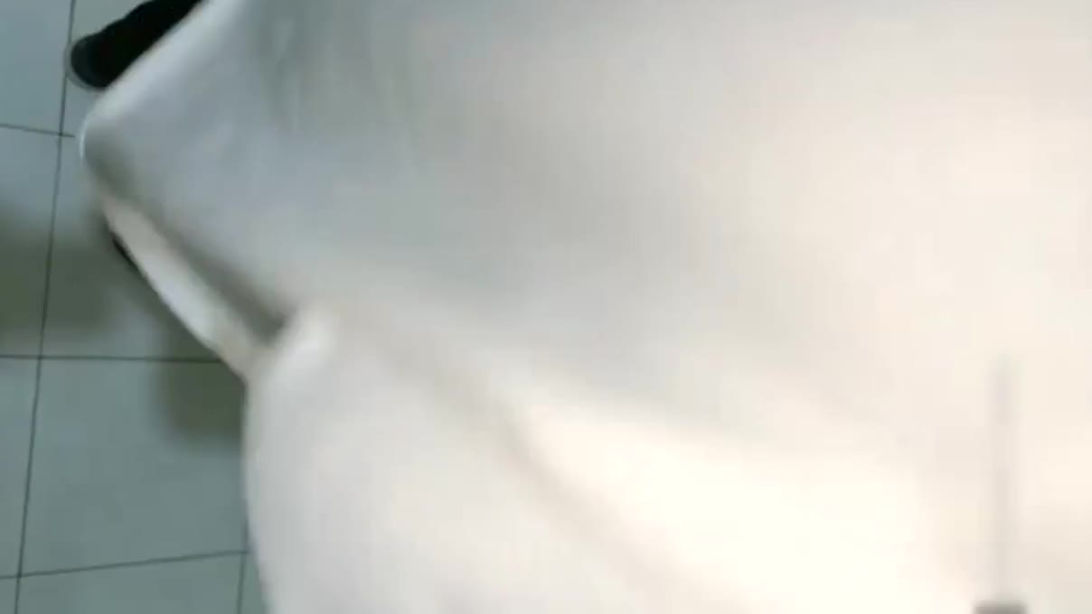 挑战医院厕所里啪啪_HD