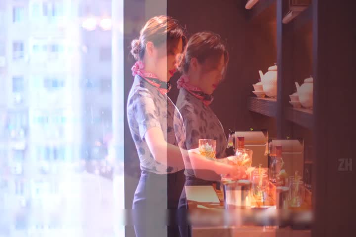 私人定制空姐兼职外围女黄某然酒店给富二代提供特殊服务