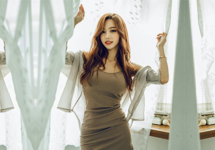 嘎子哥探索发现泡良达人探探勾搭少妇共进晚餐酒店开房