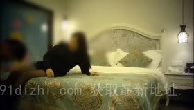 害羞的大屁股阿姨不敢直视我的几把