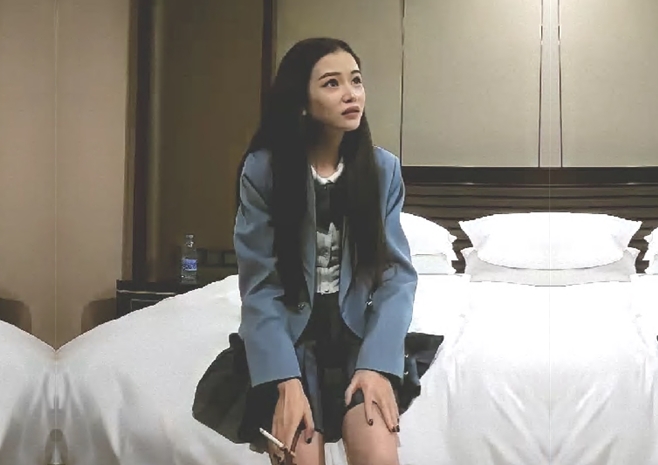 80斤的小萝莉师徒俩轮番上场干品外围女神乖巧温柔小情人感觉