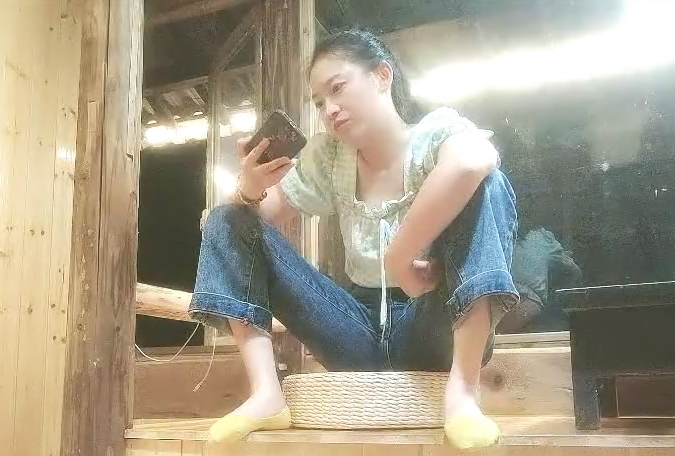 泡良大神最新猎物26岁培训机构数学老师肤白貌美蝴蝶穴淫水超多角度专业精彩全程