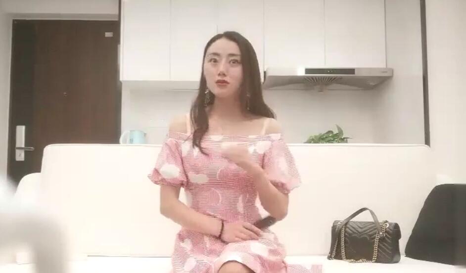 千人斩探花带女友再叫妹子双飞啪啪穿上女仆装黑丝镜头口交被发现翻车