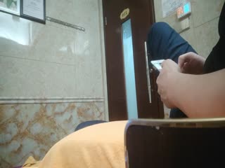 差点被学生制服靓妹套路深夜才搞成体验莞式一条龙服务