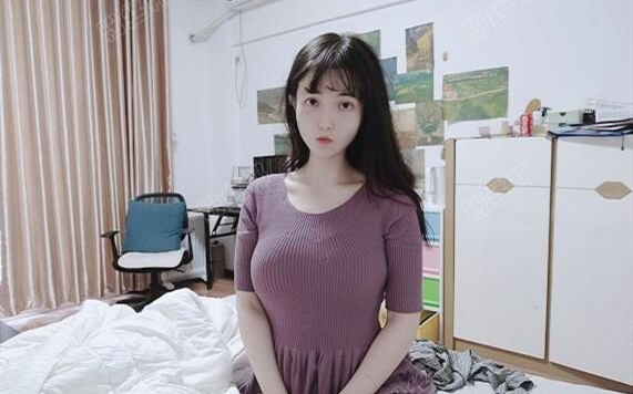 越南童颜巨乳小e别看年龄不大但水超级的多各种自慰白浆多多有欧美人最喜欢的大屁股翘臀
