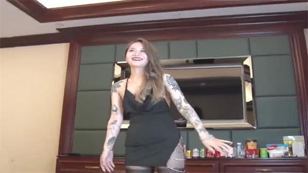 PANS最新力作！气质女神真空上阵黑色诱惑，无内大尺度蜜穴全露汁水淋漓！