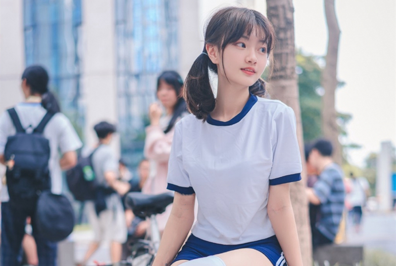 可爱小姐姐捆绑调教