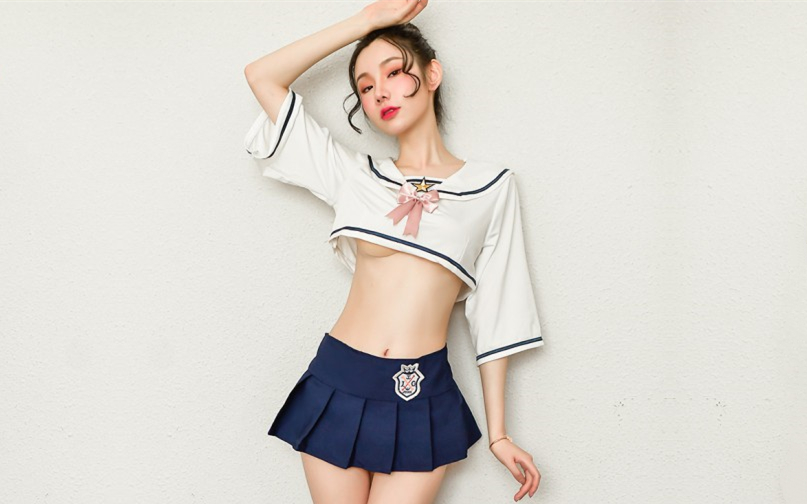 沐沐睡不着JK制服少女青春舞动玩弄翘挺美乳娇喘呻吟春情荡漾