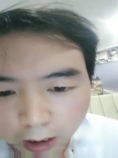 guochan约了个牛仔裤高颜值苗条妹子啪啪，蒙上眼睛干中途叫朋友来轮流操