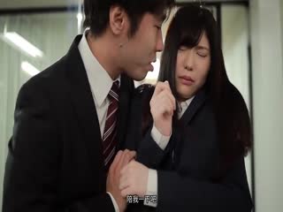 被讨厌到死的上司不期待的不伦关系强制改造成为早泄小穴。蓝芽水月