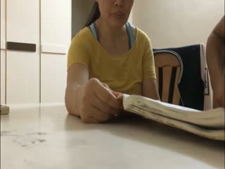 一对一私人吉它老师上门教授眼镜良家妇女弹琴休息时间挑逗她强行扒光啪啪内射妇女屁股真肥国语对白1080P原版。。。.