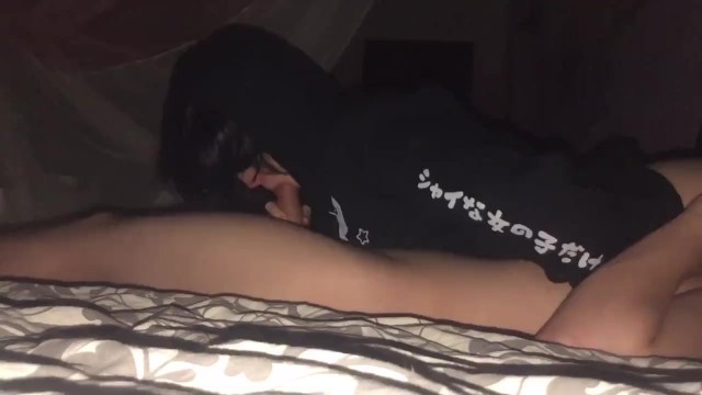 我第一次给我的女朋友口交，结果他就开始抱怨了