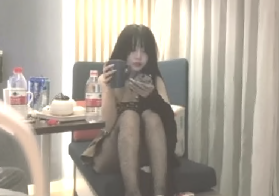 卡布达探花约良家可爱小妹妹穿着黑丝操起来真的爽