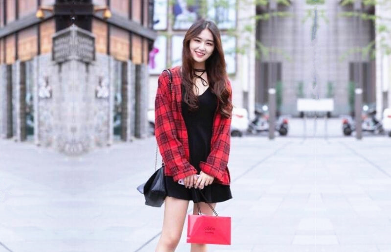 约炮白白嫩嫩身材不错小家碧玉型的妹纸