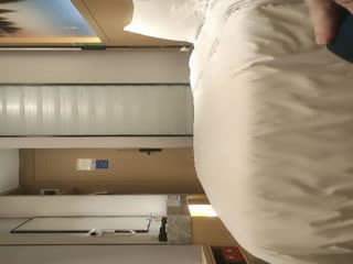 探花系列 小马丶寻花 约大奶花裙少妇啪啪，少妇乐开花超近距离掰穴，乳交舔屌戴套骑乘，扶着大屁股后入猛操