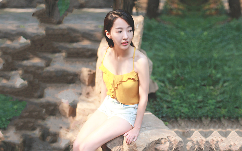 带公司新入职的女同事做下健身运动典型的反差婊床下文静床上极骚