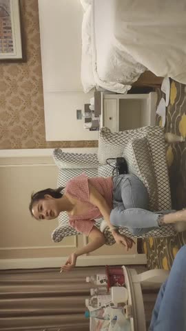 【無水印原版---新片速遞】20220416，【人生无常大肠包小肠】，顶级高端外围，9分女神，明星脸，极品尤物，人气佳作撸管必备