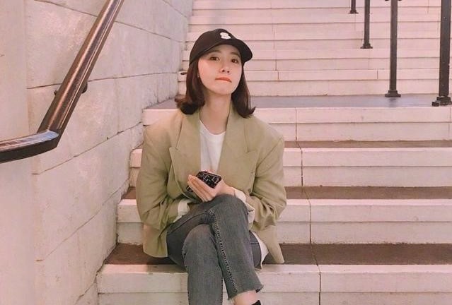 角色扮演总经理与性感身材长卷发气质女秘书造爱