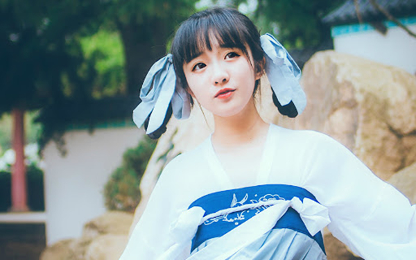 汉服萝莉自慰潮吹