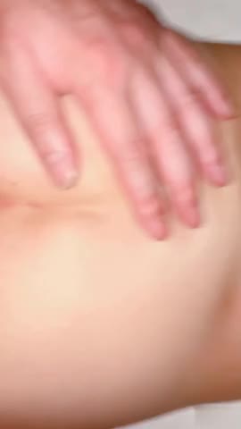 操了一年的小萝莉，04年粉嫩小穴，Q弹的阴道，无套干得少女爽歪歪娇喘！ new