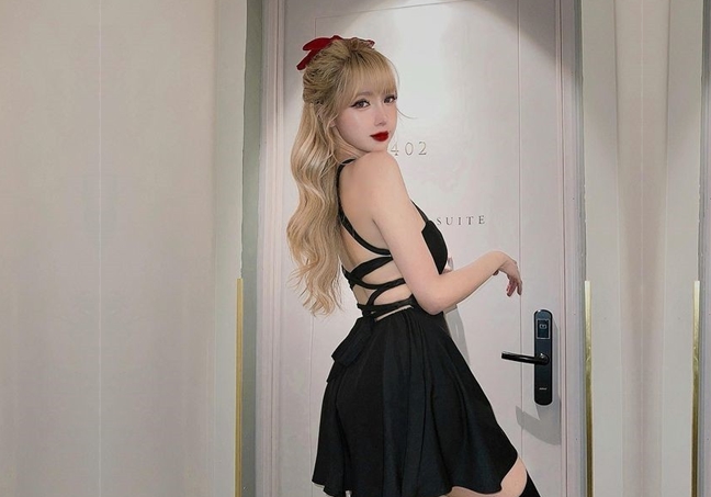 真实约会良家少妇泡良达人白嫩小少妇酒店开房啪啪极品美乳又白又大又挺肆意抽插发泄