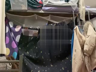 强推医院宿舍短发妹，偷偷内射.