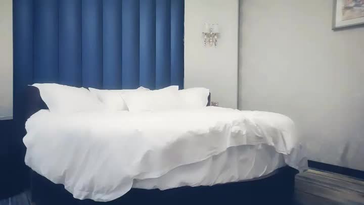 STP20385 OL西装御姐外围，坐在身上调调情穿上黑丝袜，撕裆摸逼特写口交，人肉打桩机抱起抽插猛操STP20385