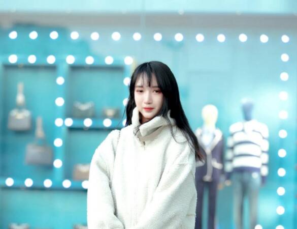 徒弟上场清纯懵懂面对老江湖的大屌茫然无措刚发育胴体让人欲罢不能