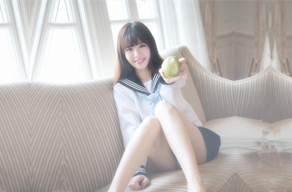 肥猪哥酒店深夜约炮极品美女换上学生制服啪啪啪