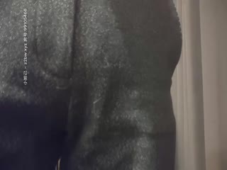 眼镜小哥网约马尾辫兼职外围美女，扒开衣服看看身材，穿上情趣装乳推舔屌，扶着腰后入猛顶，扛起双腿抽插