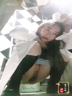 【偷窥天花板】国内服装城偷拍-尾随跟拍-内外双景-罕见处女B[完结篇]