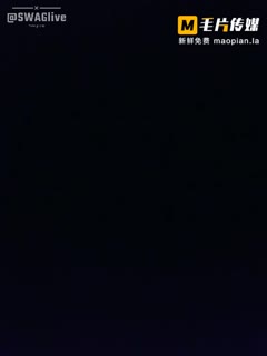 第一次带兄弟和老婆一起到酒店享受自己老婆的逼穴！