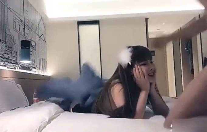 可爱范满满的小姐姐