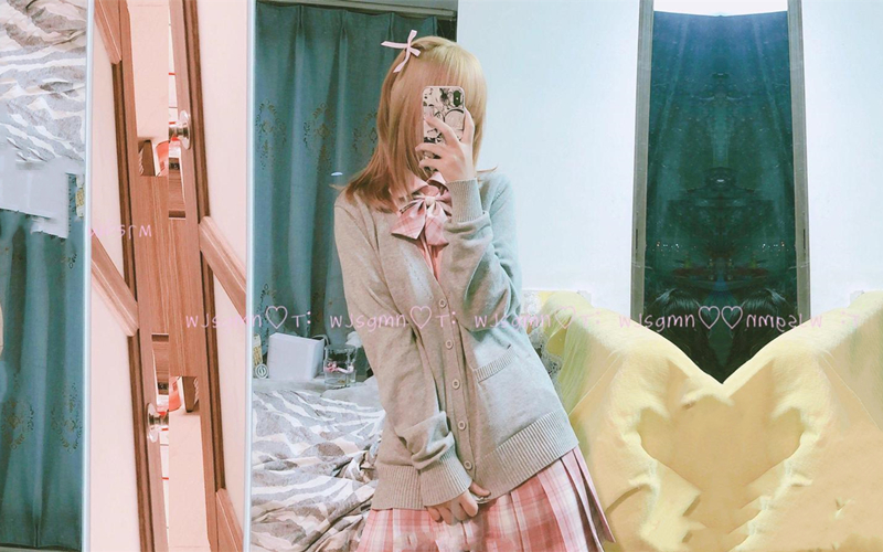 最新推特很火的卡哇伊重口味美少女嫩妹小鹿酱福利