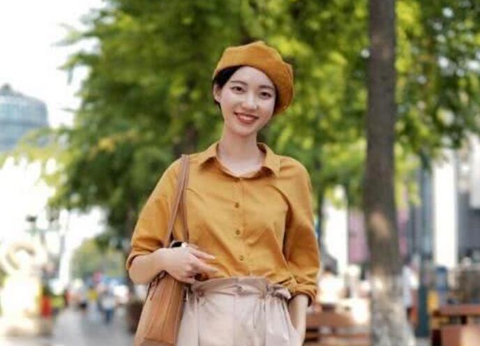 极品少妇全程露脸黑丝高跟前戏很足深喉口交乳交草嘴比草逼还猛各种体位爆草抽插淫水大鸡巴塞嘴里爆射