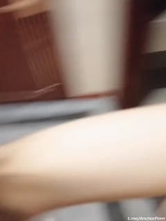 颜值小姐姐直播露脸穿上渔网袜诱惑狼友~