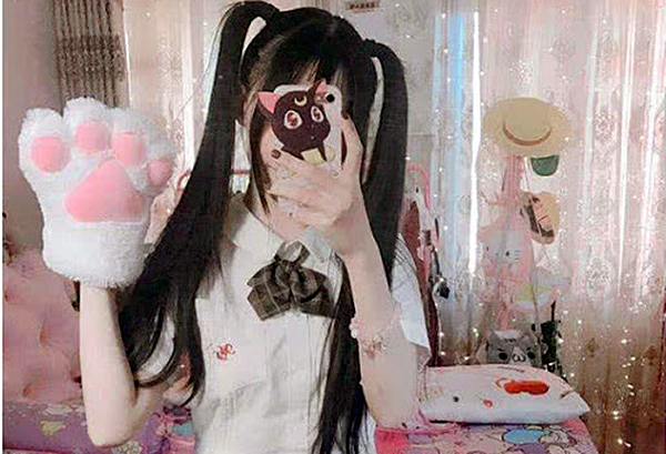 可爱双马尾萌妹淡奶酱r18宅舞新人福利姬请多多支持