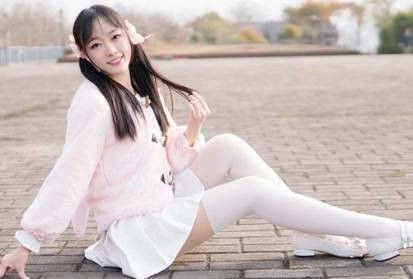 越南正在留学的童颜巨乳超可爱的小美眉这么厚的阴唇性欲极强自慰白浆水多多